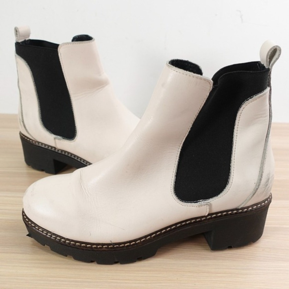 Y2K Cyber Chelsea Ankle Boots 8.5 ANTHROPOLOGIE Cream Leather Chunky Lug Sole